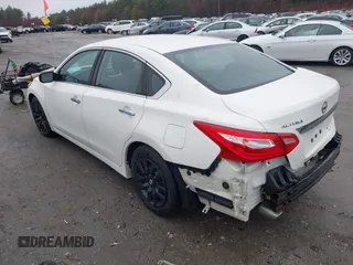 2016 Nissan Altima SR with VIN 1N4AL3AP4GC258657, listed as a IAAI auction lot 41975494 with 99,666 mi miles and . Bid and sale history available at carsss.com. Image 3.