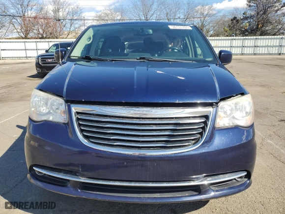 2014 Chrysler Town & Country Touring with VIN 2C4RC1BG4ER442436, listed as a Copart auction lot 50131765 with 181,266 mi miles and Salvage Title. Bid and sale history available at carsss.com. Image 5.