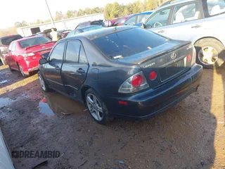 2004 Lexus IS 300/350 with VIN JTHBD192140094109, listed as a IAAI auction lot 41189464 with 357,801 mi miles and . Bid and sale history available at carsss.com. Image 3.
