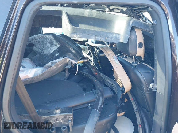 2018 Porsche Cayenne z VIN WP1AA2A2XJKA07829, wystawiony jako IAAI lot #41681207 z przebiegiem Nie podano mil oraz . Historia ofert i sprzedaży dostępna na DreamBid. Obrazek 8.