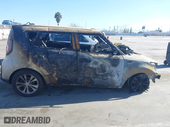 2016 Kia Soul + with VIN KNDJP3A53G7240303, listed as a IAAI auction lot 41948097 with 1 mi miles. Bid and sale history available at carsss.com. Image 13.