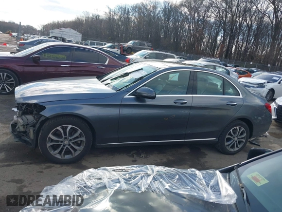 2017 Mercedes-Benz C 300 with VIN 55SWF4KB7HU190308, listed as a IAAI auction lot 41138140 with 71,732 mi miles and . Bid and sale history available at carsss.com. Image 15.