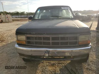 1995 Dodge Dakota z VIN 1B7GG23Y1SS183049, wystawiony jako Copart lot #72961204 z przebiegiem 406 345 mil mil oraz Czysty tytuł • Clean title. Historia ofert i sprzedaży dostępna na DreamBid. Obrazek 5.