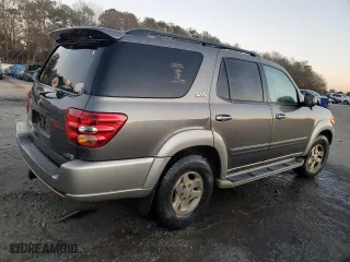 2004 Toyota Sequoia SR5 with VIN 5TDZT34AX4S218937, listed as a Copart auction lot 88211735 with 0 mi miles and Salvage Title. Bid and sale history available at carsss.com. Image 3.