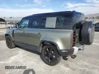 2023 Land Rover Defender SE z VIN SALEPEEU3P2150198, wystawiony jako Copart lot #41536815 z przebiegiem 27 030 mil mil oraz Szkoda całkowita • Salvage title. Historia ofert i sprzedaży dostępna na DreamBid. Obrazek 2.