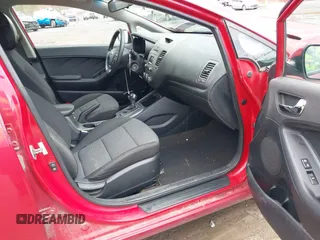 2015 Kia Forte LX with VIN KNAFX4A69F5427203, listed as a IAAI auction lot 41961590 with 176,599 mi miles. Bid and sale history available at carsss.com. Image 5.