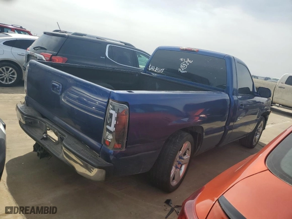 2005 Chevrolet Silverado 1500 Work Truck with VIN 1GCEC14X35Z121828, listed as a Copart auction lot 47805605 with 266,072 mi miles and Salvage Title. Bid and sale history available at carsss.com. Image 3.