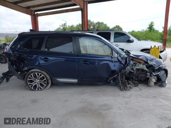 2018 Mitsubishi Outlander SE z VIN JA4AD3A30JZ058653, wystawiony jako IAAI lot #42188099 z przebiegiem 35 652 mil mil oraz . Historia ofert i sprzedaży dostępna na DreamBid. Obrazek 12.