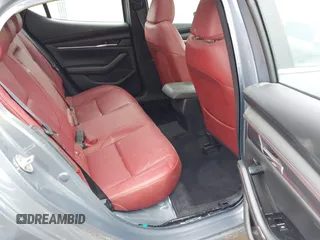 2023 Mazda 3 S Preferred z VIN JM1BPALM9P1623663, wystawiony jako IAAI lot #42341379 z przebiegiem 31 848 mil mil oraz . Historia ofert i sprzedaży dostępna na DreamBid. Obrazek 8.