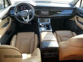 2020 Audi Q7 Prestige with VIN WA1VXAF78LD006406, listed as a Copart auction lot 42026085 with 83,208 mi miles and Clean title. Bid and sale history available at DreamBid. Image 8.
