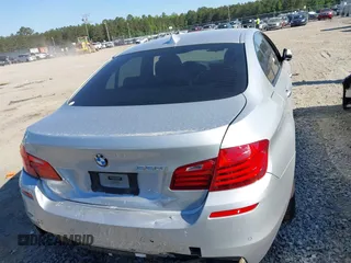 2015 BMW 5 Series 550i z VIN WBAKN9C54FD960961, wystawiony jako IAAI lot #42182554 z przebiegiem 73 234 mil mil oraz . Historia ofert i sprzedaży dostępna na DreamBid. Obrazek 16.