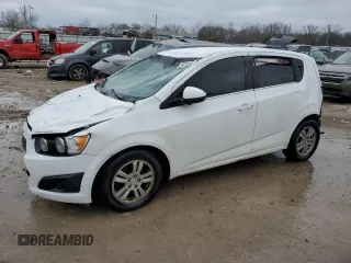 2016 Chevrolet Sonic LT z VIN 1G1JC6SHXG4113855, wystawiony jako Copart lot #85230404 z przebiegiem 183 931 mil mil oraz Nie do naprawy • Non repairable. Historia ofert i sprzedaży dostępna na DreamBid. Obrazek 1.