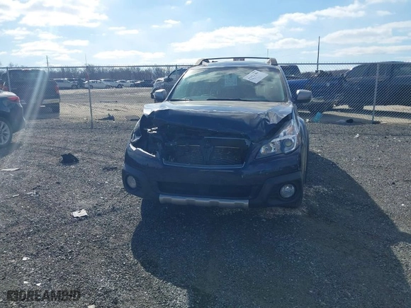 2014 Subaru Outback 3.6R Limited with VIN 4S4BRDPC7E2281601, listed as a IAAI auction lot 41632389 with 99,057 mi miles. Bid and sale history available at carsss.com. Image 13.