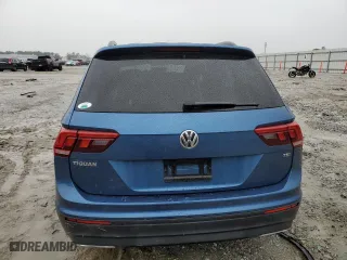 2018 Volkswagen Tiguan S with VIN 3VV1B7AX4JM098016, listed as a Copart auction lot 46230155 with 210,440 mi miles and Salvage Title. Bid and sale history available at carsss.com. Image 6.