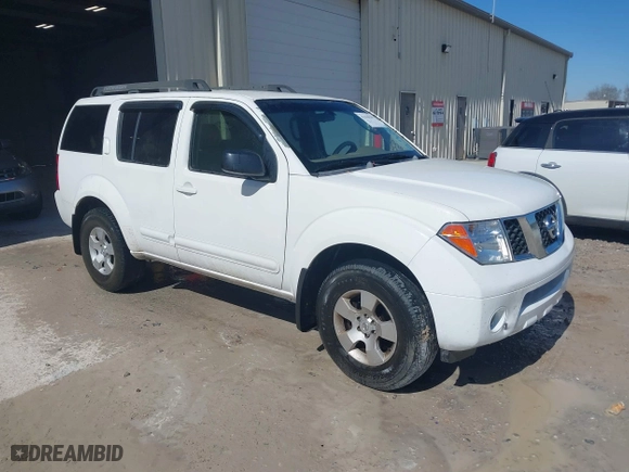 2006 Nissan Pathfinder SE with VIN 5N1AR18U16C600830, listed as a IAAI auction lot 41639635 with 252,214 mi miles. Bid and sale history available at carsss.com. Image 1.
