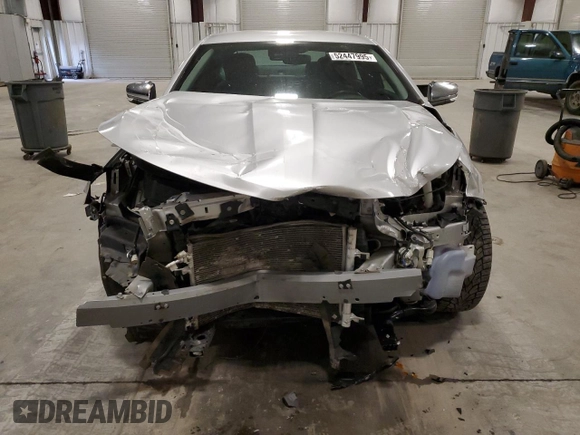 2015 Chevrolet Impala LTZ with VIN 1G1165S38FU137737, listed as a Copart auction lot 52447995 with 104,999 mi miles and Salvage Title. Bid and sale history available at DreamBid. Image 5.