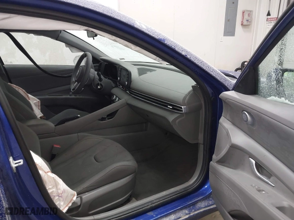 2022 Hyundai Elantra SE with VIN KMHLL4AG8NU368302, listed as a IAAI auction lot 41493595 with 56,823 mi miles. Bid and sale history available at carsss.com. Image 5.