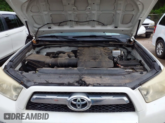 2011 Toyota 4Runner SR5 with VIN JTEZU5JR6B5028022, listed as a IAAI auction lot 42117576 with 246,000 mi miles and . Bid and sale history available at DreamBid. Image 10.