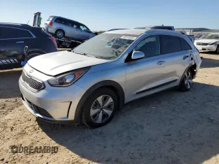 2017 Kia Niro FE with VIN KNDCB3LC3H5073697, listed as a Copart auction lot 83549084 with 133,696 mi miles and Salvage Title. Bid and sale history available at carsss.com. Image 1.