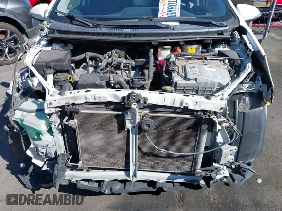 2015 Toyota Prius One with VIN JTDKDTB32F1094973, listed as a IAAI auction lot 41631324 with 177,948 mi miles and . Bid and sale history available at carsss.com. Image 6.