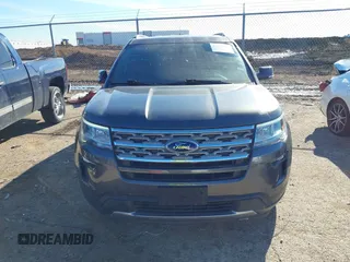 2018 Ford Explorer XLT z VIN 1FM5K7D8XJGA41555, wystawiony jako IAAI lot #41301991 z przebiegiem 46 248 mil mil oraz . Historia ofert i sprzedaży dostępna na DreamBid. Obrazek 12.
