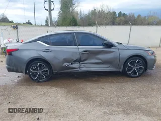 2024 Nissan Altima SR z VIN 1N4BL4CV1RN331948, wystawiony jako IAAI lot #41877927 z przebiegiem 19 134 mil mil oraz . Historia ofert i sprzedaży dostępna na DreamBid. Obrazek 13.