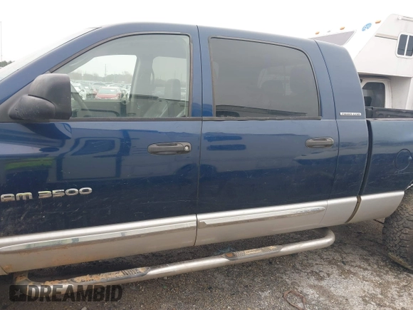 2006 Dodge 3500 Laramie z VIN 3D7LX39C66G175614, wystawiony jako IAAI lot #41381392 z przebiegiem 197 319 mil mil oraz . Historia ofert i sprzedaży dostępna na DreamBid. Obrazek 14.