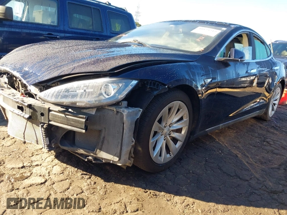 2014 Tesla Model S 60 с VIN 5YJSA1S11EFP32325, выставлен на аукционе IAAI как лот 40823219 с пробегом 47 911 миль миль и . История ставок и продаж доступна на DreamBid. Изображение 18.