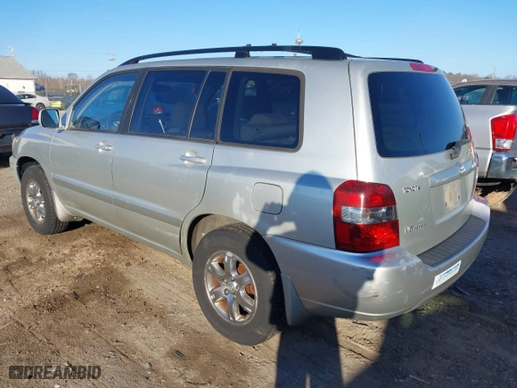 2004 Toyota Highlander with VIN JTEEP21A640064789, listed as a IAAI auction lot 41882687 with 226,136 mi miles. Bid and sale history available at carsss.com. Image 3.