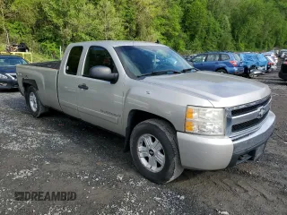 2007 Chevrolet Silverado 1500 1LT with VIN 1GCEK19J07E558994, listed as a Copart auction lot 55900515 with 118,863 mi miles and Clean Title. Bid and sale history available at DreamBid. Image 4.