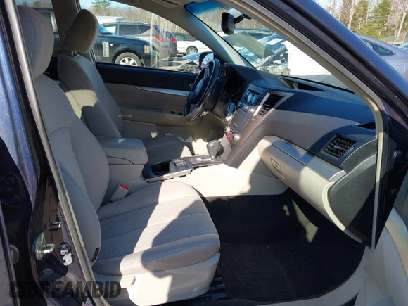 2013 Subaru Outback 2.5i Premium with VIN 4S4BRBCC3D3260778, listed as a IAAI auction lot 42050301 with 119,245 mi miles. Bid and sale history available at carsss.com. Image 5.