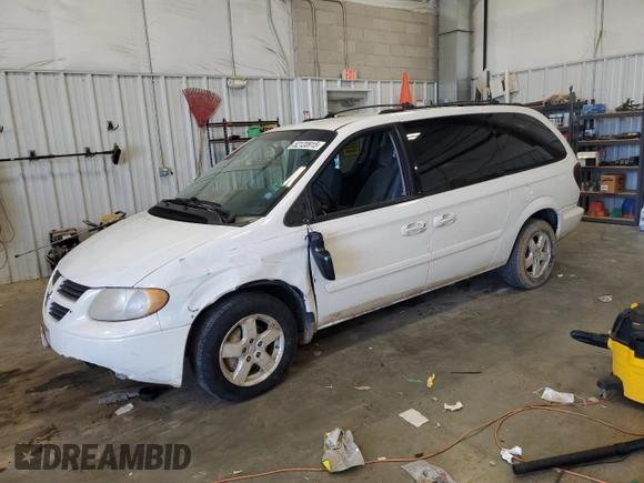 2005 Dodge Caravan SXT with VIN 2D4GP44L35R246076, listed as a Copart auction lot 52120915 with 217,861 mi miles and Non Repairable. Bid and sale history available at DreamBid. Image 1.