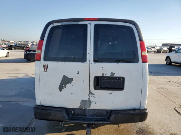 2007 Chevrolet Express Cargo Van with VIN 1GCFG15X571104330, listed as a Copart auction lot 74613484 with 207,630 mi miles and Salvage Title. Bid and sale history available at carsss.com. Image 6.