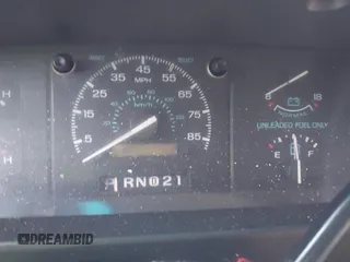 1994 Ford Econoline Cargo z VIN 1FDEE14N3RHA79838, wystawiony jako IAAI lot #42207281 z przebiegiem Nie podano mil oraz . Historia ofert i sprzedaży dostępna na DreamBid. Obrazek 14.