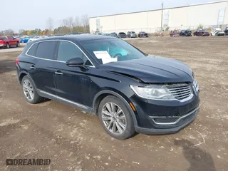 2016 Lincoln MKX Reserve with VIN 2LMTJ8LP3GBL71597, listed as a IAAI auction lot 40722178 with 230,704 mi miles. Bid and sale history available at carsss.com. Image 1.