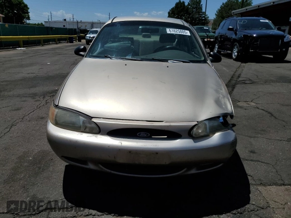 1998 Ford Escort SE with VIN 1FAFP13P7WW266180, listed as a Copart auction lot 61625005 with 143,982 mi miles and Salvage title. Bid and sale history available at DreamBid. Image 5.