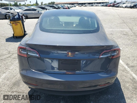 2023 Tesla Model 3 с VIN 5YJ3E1EAXPF586739, выставлен на аукционе Copart как лот 62958685 с пробегом 32 650 миль миль и Списание • Salvage title. История ставок и продаж доступна на DreamBid. Изображение 6.