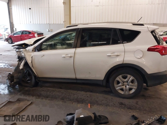 2015 Toyota RAV4 LE with VIN 2T3BFREV0FW305714, listed as a IAAI auction lot 41049706 with 1 mi miles. Bid and sale history available at carsss.com. Image 14.