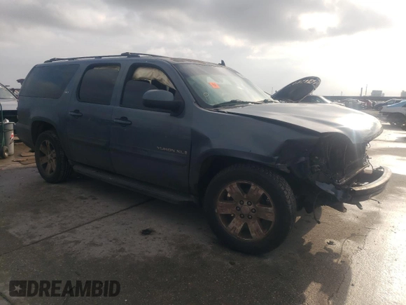 2008 GMC Yukon XL SLT with VIN 1GKFC16078J187164, listed as a Copart auction lot 83840024 with 291,654 mi miles and Salvage Title. Bid and sale history available at carsss.com. Image 4.