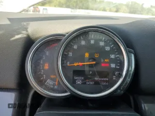 2018 MINI Countryman Cooper S z VIN WMZYT3C3XJ3E00121, wystawiony jako Copart lot #57341905 z przebiegiem 64 387 mil mil oraz Szkody całkowita. Historia ofert i sprzedaży dostępna na DreamBid. Obrazek 9.