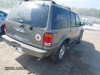 2000 Ford Explorer с VIN 1FMZU75E6YZB71590, выставлен на аукционе IAAI как лот 42757239 с пробегом 122 876 миль миль и . История ставок и продаж доступна на DreamBid. Изображение 4.