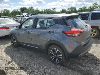 2019 Nissan Kicks SR with VIN 3N1CP5CUXKL478908, listed as a Copart auction lot 55722555 with 35,713 mi miles and Salvage title. Bid and sale history available at DreamBid. Image 2.