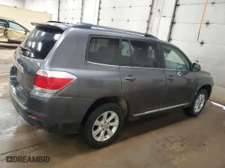 2011 Toyota Highlander with VIN 5TDBK3EH5BS053442, listed as a Copart auction lot 45643355 with 137,043 mi miles and Clean Title. Bid and sale history available at carsss.com. Image 3.