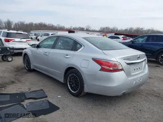 2015 Nissan Altima 2.5 with VIN 1N4AL3AP5FC298843, listed as a IAAI auction lot 41716192 with 72,041 mi miles. Bid and sale history available at carsss.com. Image 3.