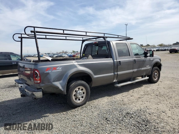 2005 Ford F-250 XL z VIN 1FTSW21P55EC86436, wystawiony jako Copart lot #48553635 z przebiegiem 172 583 mil mil oraz Szkoda całkowita • Salvage title. Historia ofert i sprzedaży dostępna na DreamBid. Obrazek 3.