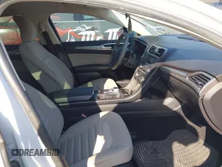2018 Ford Fusion S z VIN 3FA6P0G76JR109403, wystawiony jako IAAI lot #42231625 z przebiegiem 109 018 mil mil oraz . Historia ofert i sprzedaży dostępna na DreamBid. Obrazek 5.
