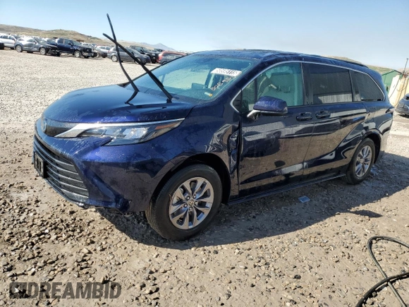 2024 Toyota Sienna LE z VIN 5TDBRKEC4RS190523, wystawiony jako Copart lot #50595115 z przebiegiem 32 437 mil mil oraz Czysty tytuł • Clean title. Historia ofert i sprzedaży dostępna na DreamBid. Obrazek 1.