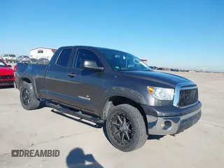 2011 Toyota Tundra z VIN 5TFRM5F19BX027071, wystawiony jako IAAI lot #40842897 z przebiegiem 178 894 mil mil oraz . Historia ofert i sprzedaży dostępna na DreamBid. Obrazek 1.