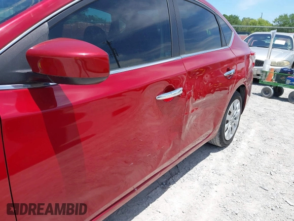 2013 Nissan Sentra SR z VIN 3N1AB7AP9DL797105, wystawiony jako IAAI lot #42319972 z przebiegiem 101 073 mil mil oraz . Historia ofert i sprzedaży dostępna na DreamBid. Obrazek 6.