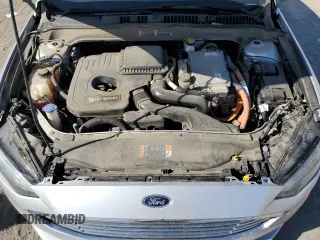 2018 Ford Fusion SE z VIN 3FA6P0LU7JR139974, wystawiony jako Copart lot #69819394 z przebiegiem 164 123 mil mil oraz Szkoda całkowita • Salvage title. Historia ofert i sprzedaży dostępna na DreamBid. Obrazek 11.